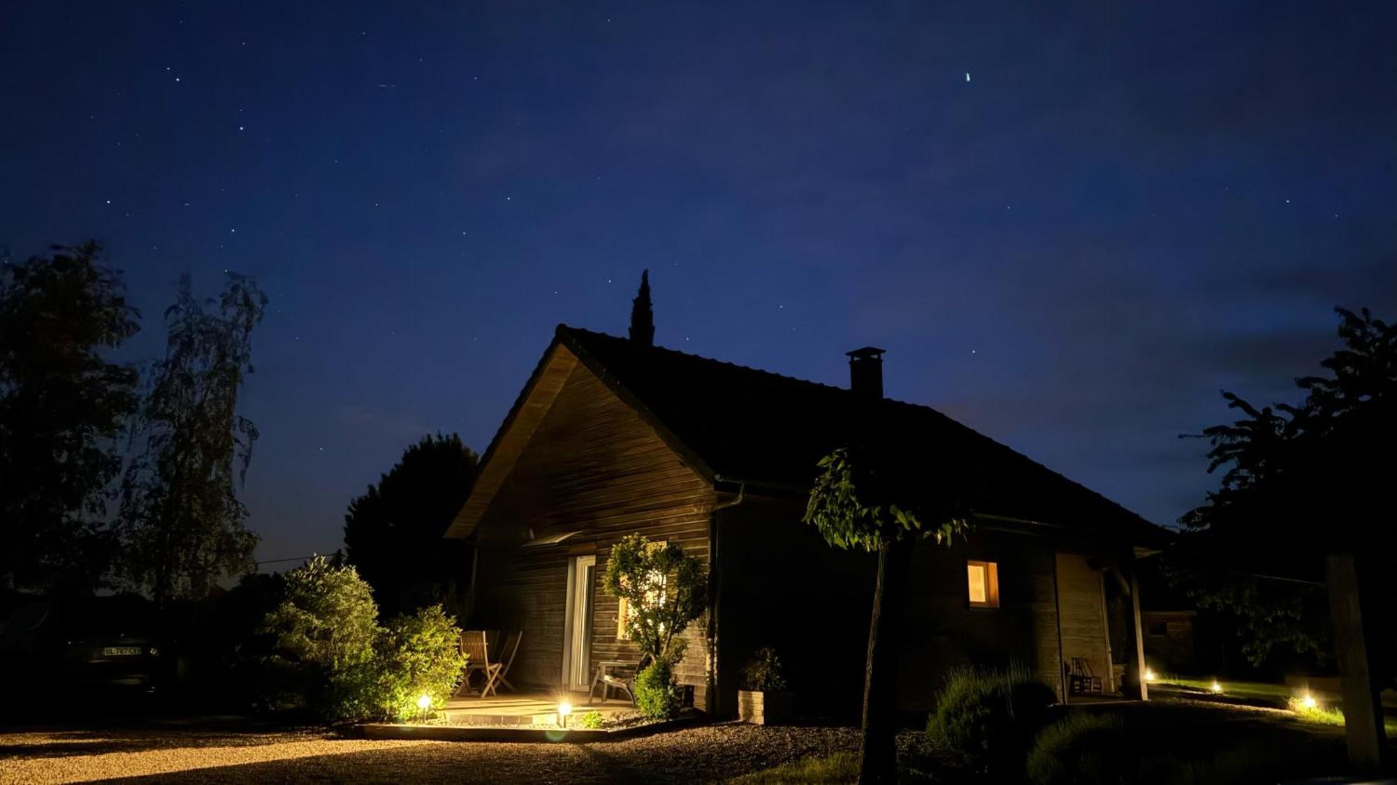 Gite De La Tuillere, Maison Contemporaine En Bois Avec Vue Et Piscine Saint-Aulaire Zewnętrze zdjęcie